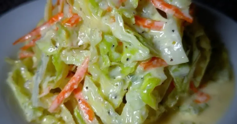 Joghurtos káposztasaláta recept: 5 perc és kész is!